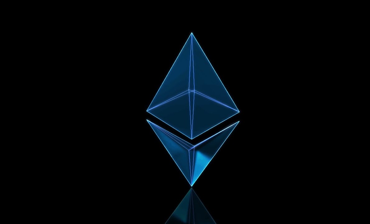 Ethereum Whales Quietly Accumulate As Stablecoin Usage Skyrockets 400%