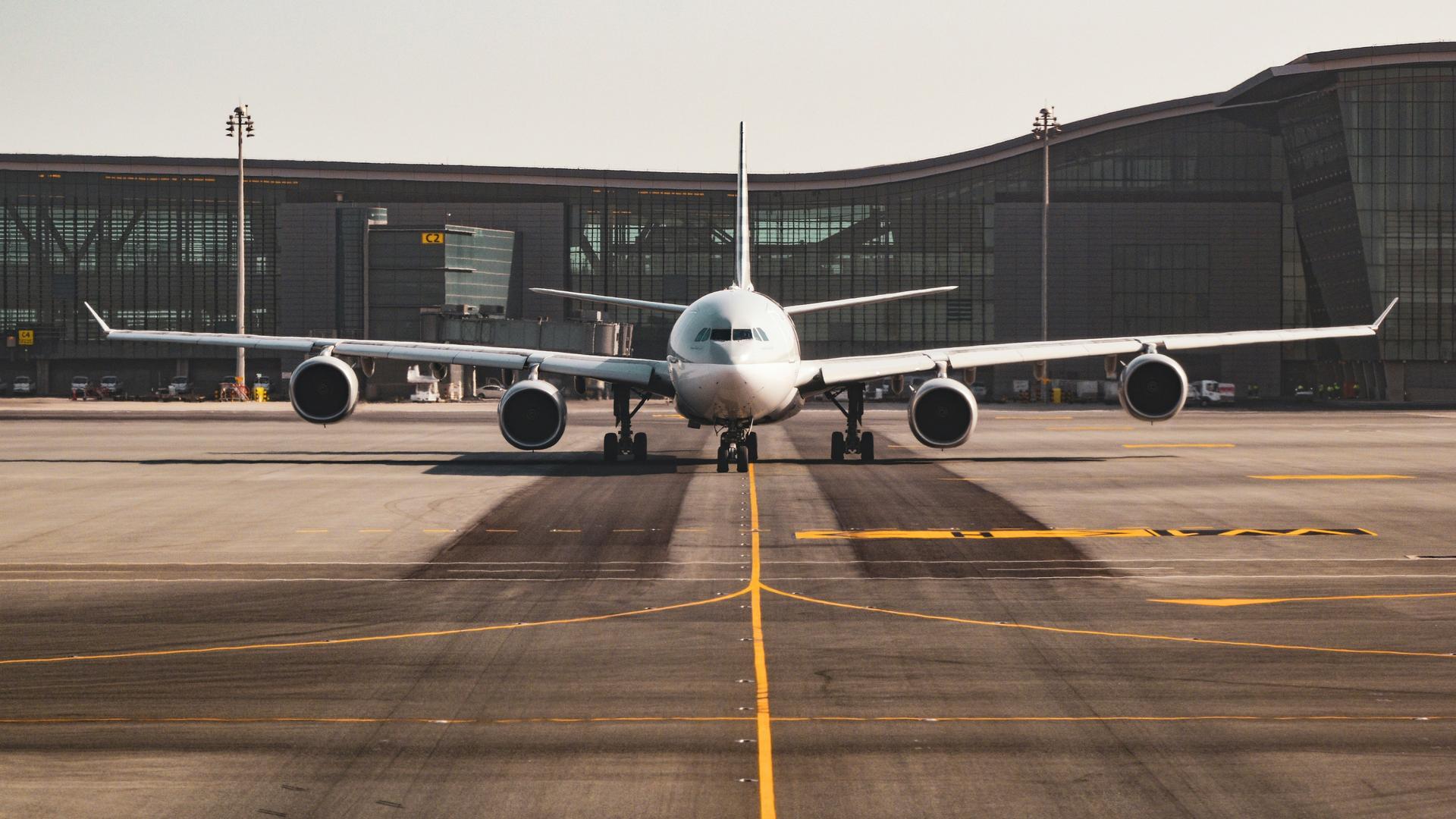 FlightAware abruptly drops lawsuit against Kalshi over flight data